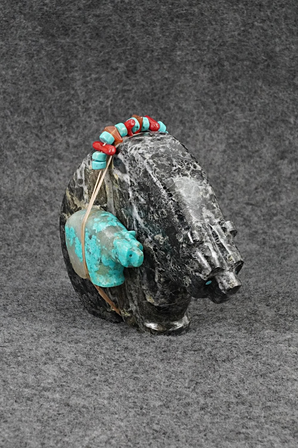Bear Zuni Fetish Carving - Farlan & Paulette Quam