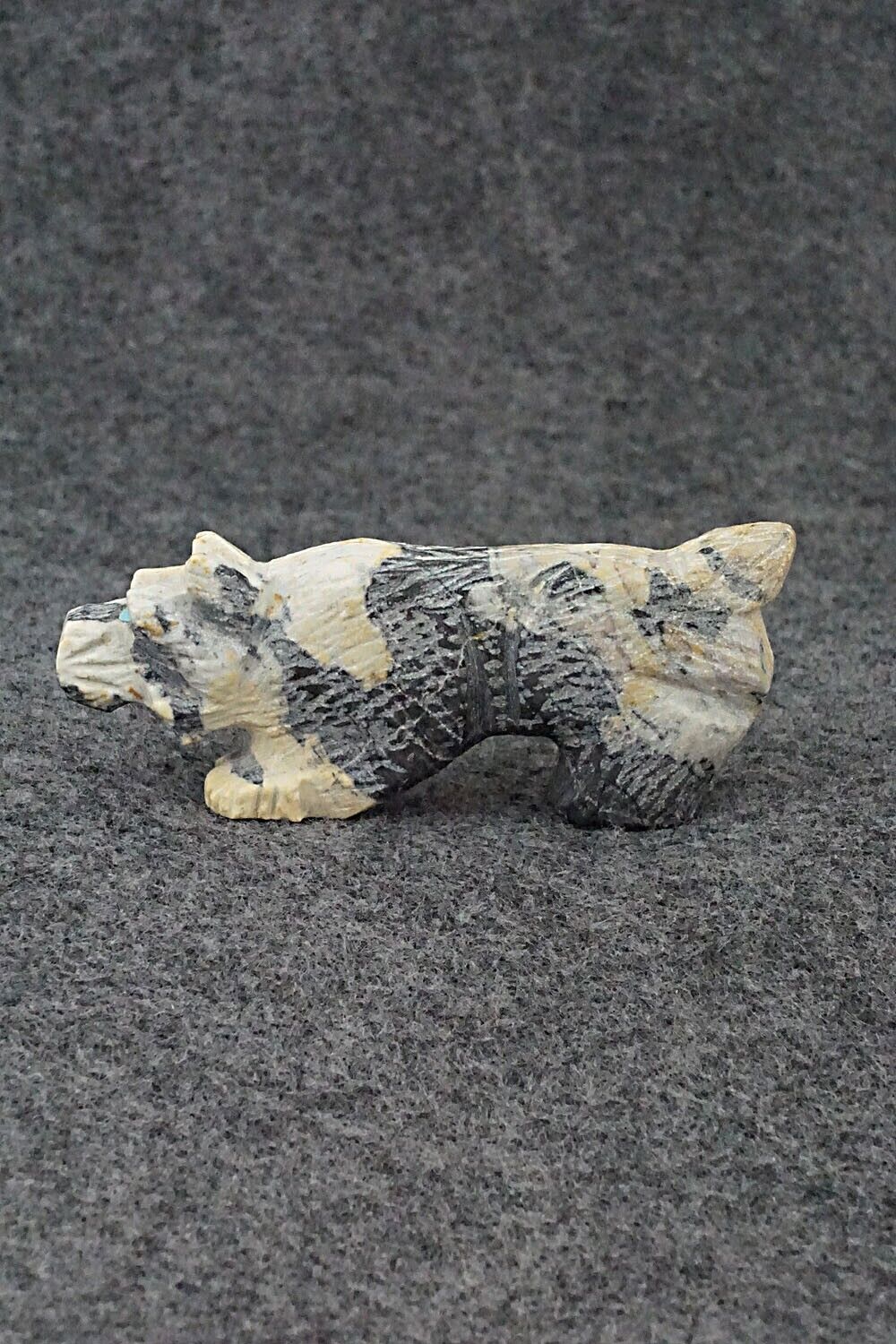 Bobcat Zuni Fetish Carving - Tony Mackel