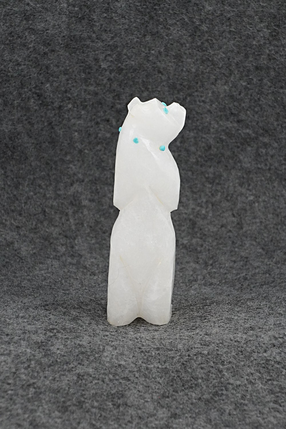 Bear Zuni Fetish Carving - Dannette Laate