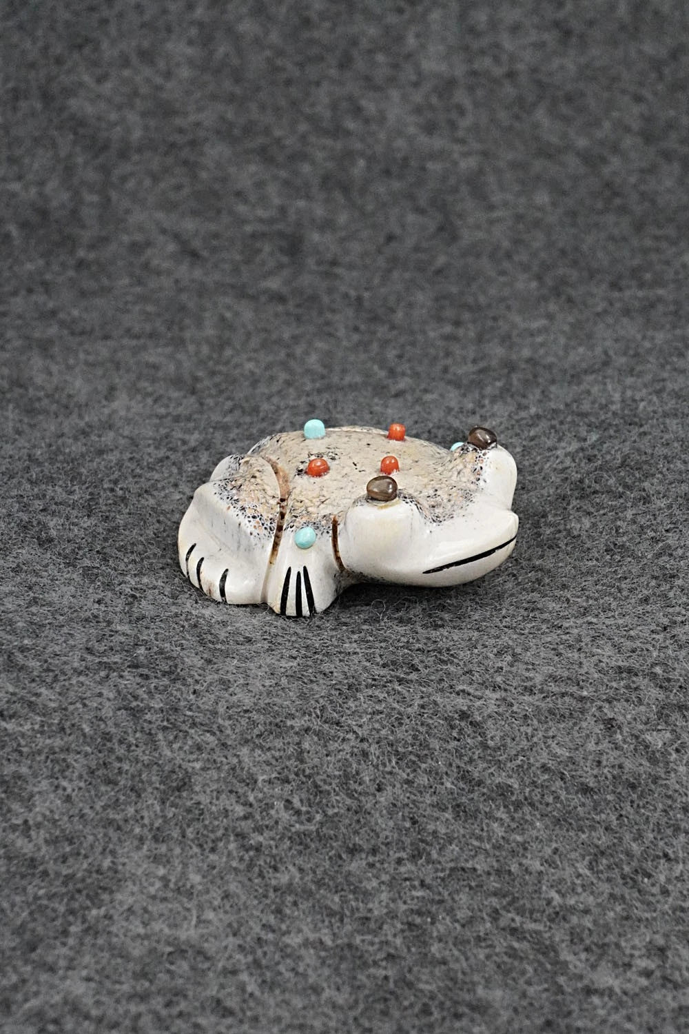 Frog Zuni Fetish Carving - Claudia Peina