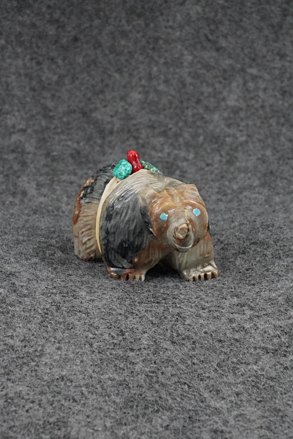 Bear Zuni Fetish Carving - Farlan & Paulette Quam