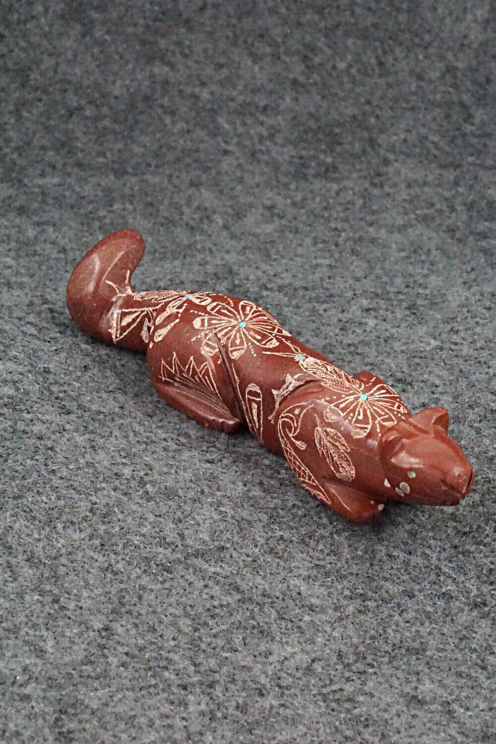 Mountain Lion Zuni Fetish Carving - Adrian Cachini