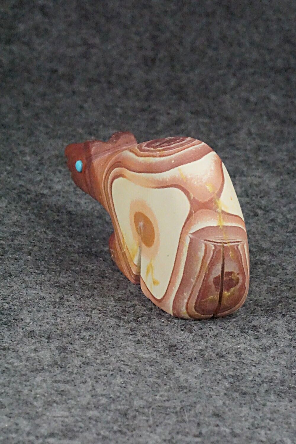 Bear Zuni Fetish Carving - Ronnie Lunasee