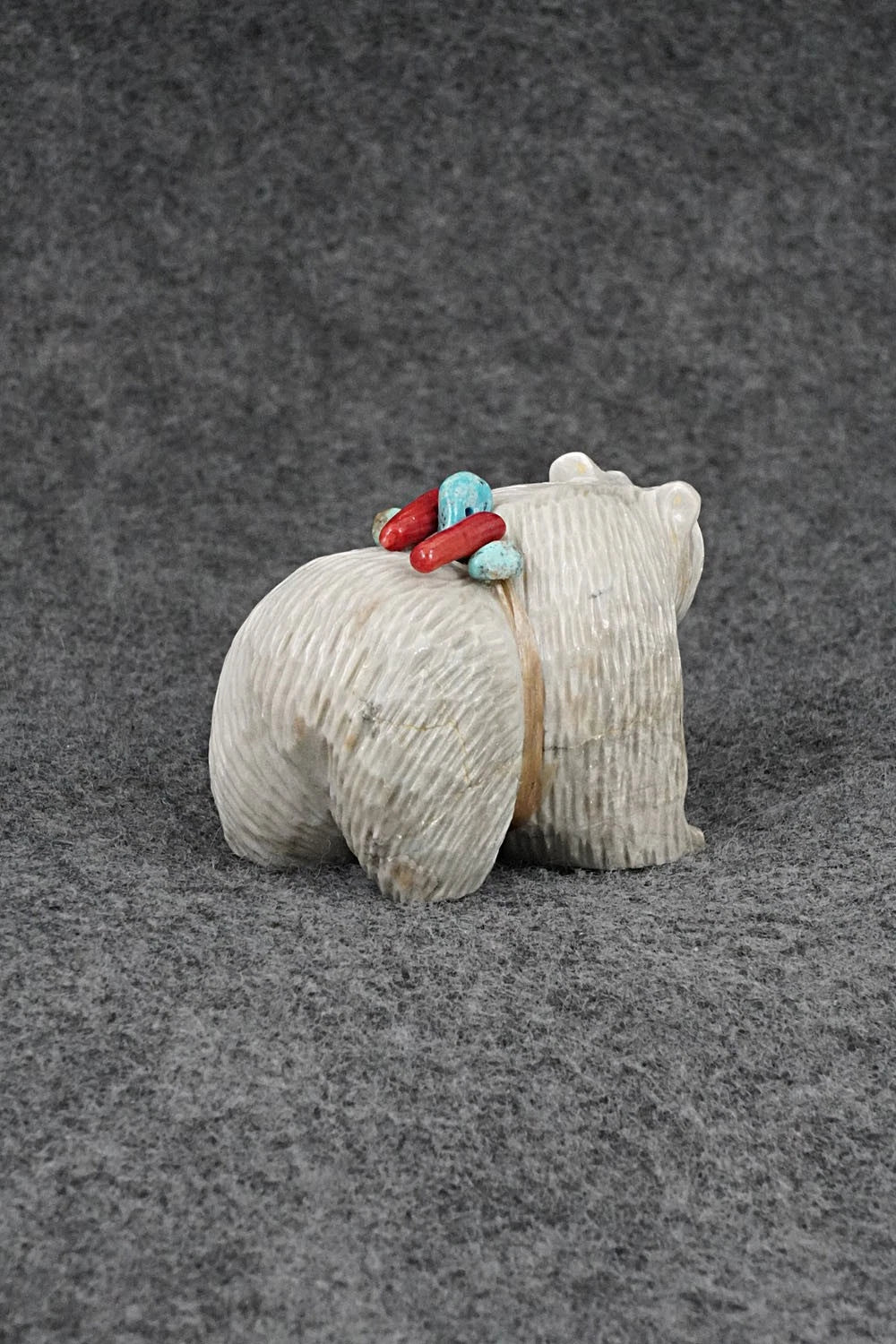 Bear Zuni Fetish Carving - Farlan & Paulette Quam