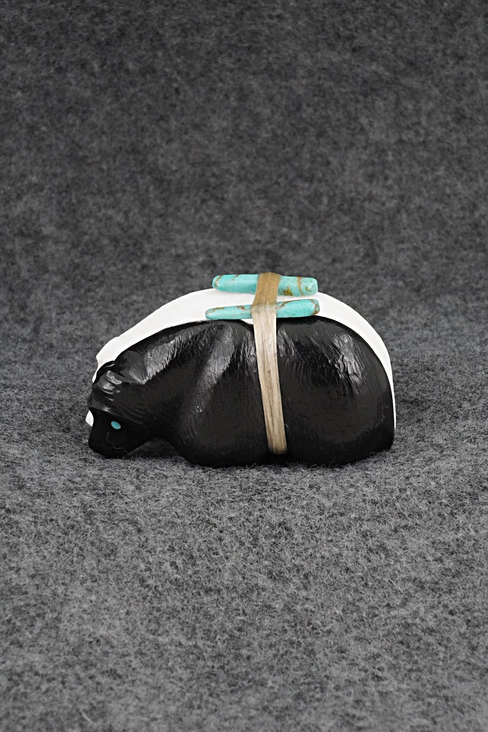 Bear Zuni Fetish Carving - Herbert Halate