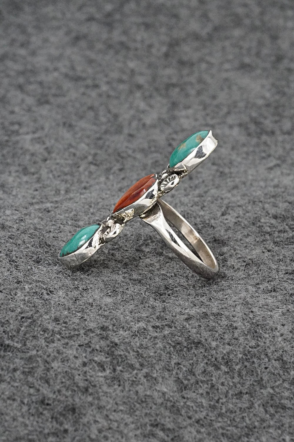 Turquoise, Spiny Oyster & Sterling Silver Ring - Priscilla Reeder - Size 7.5