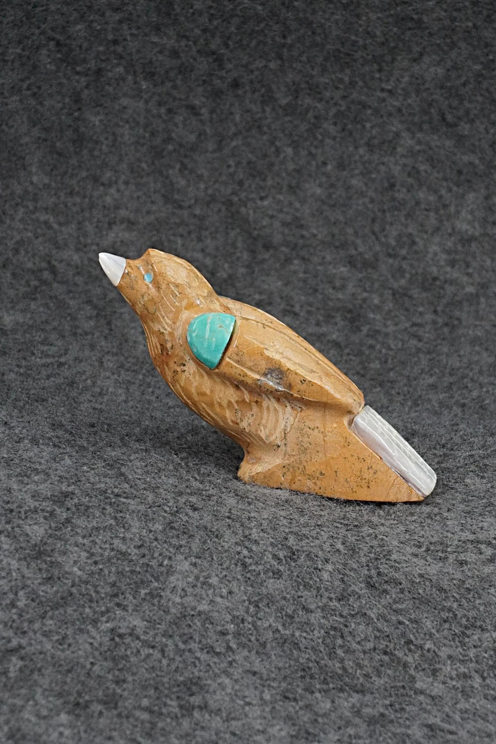 Bird Zuni Fetish Carving - Freddie Leekya