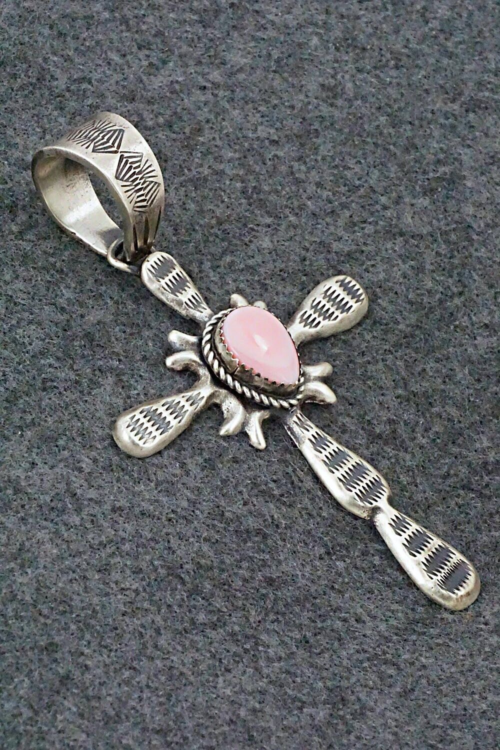 Pink Conch Shell & Sterling Silver Pendant - Richard Yazzie