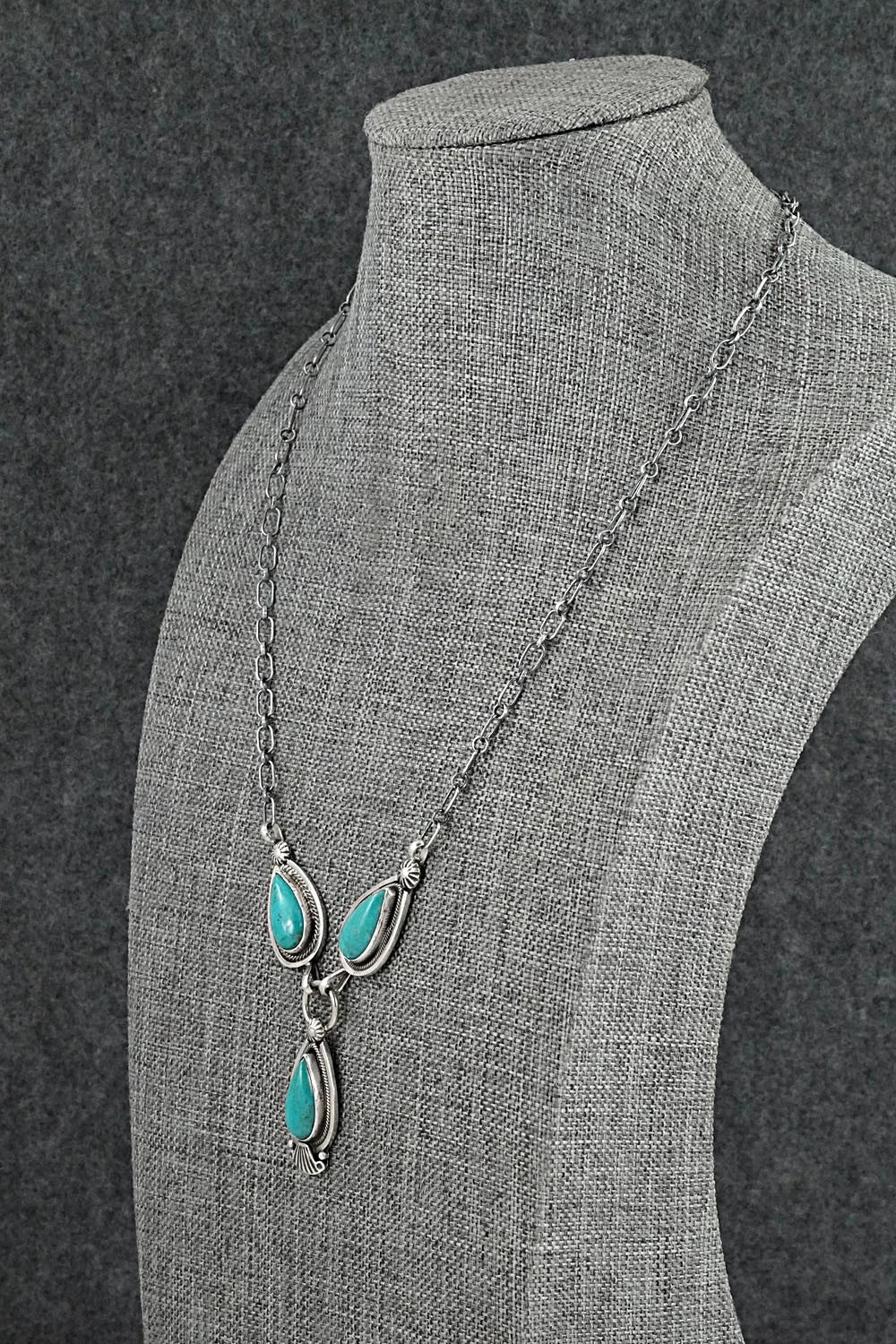 Turquoise & Sterling Silver Necklace - Verley Betone