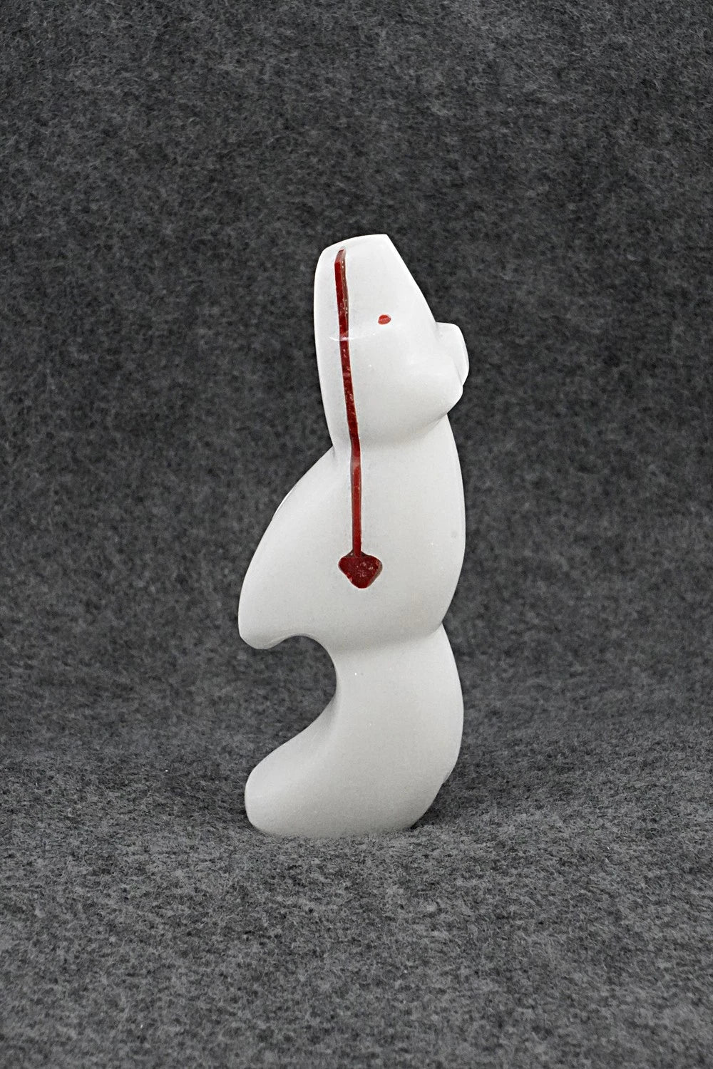 Bear Zuni Fetish Carving - Kenric Laiwakete