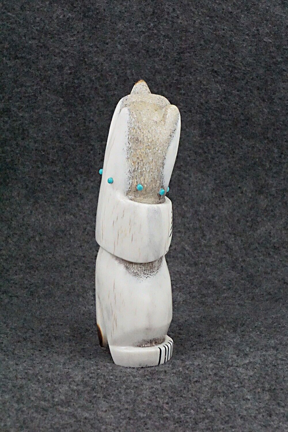 Bear Zuni Fetish Carving - Claudia Peina