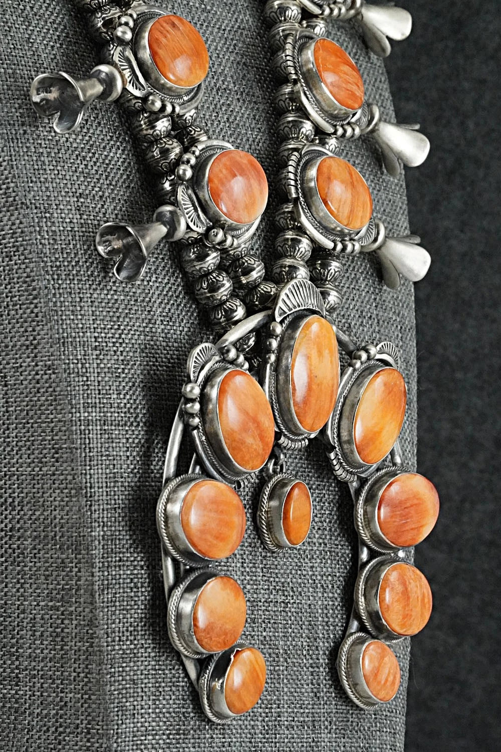 Spiny Oyster & Sterling Silver Squash Blossom Set - Paul Livingston