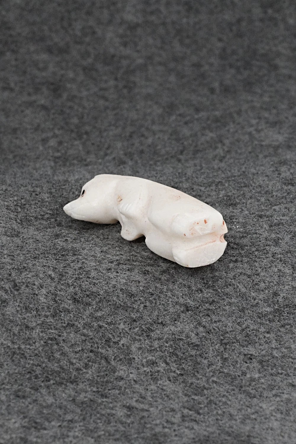 Bear Zuni Fetish Carving - Justin Red Elk