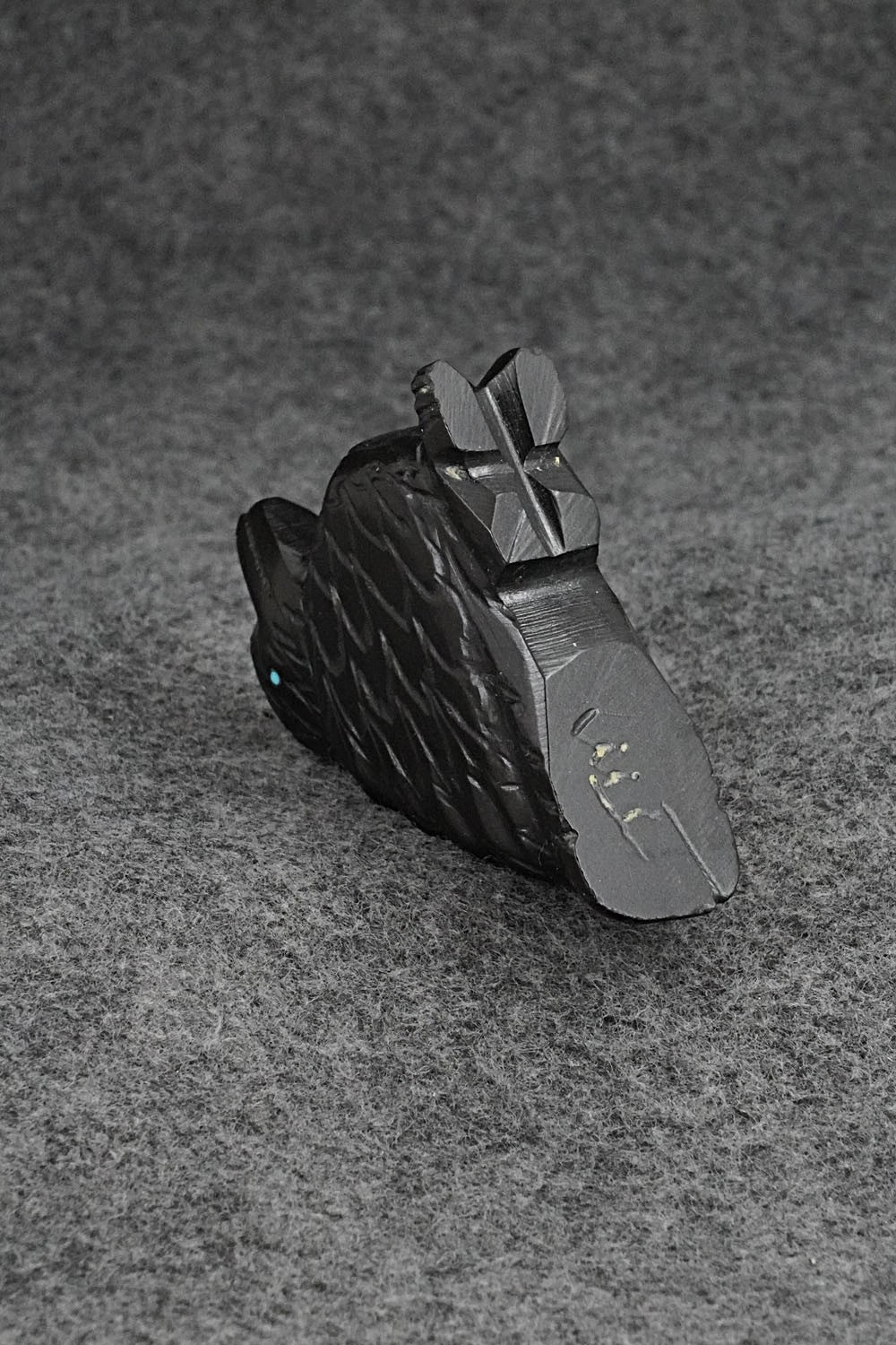 Crow Zuni Fetish Carving - Tony Mackel