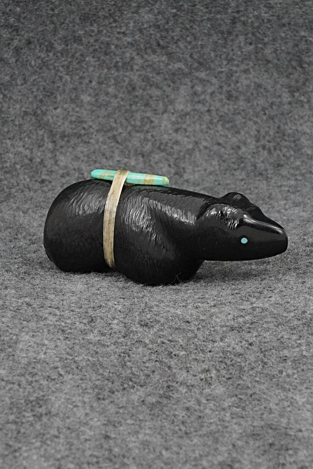 Bear Zuni Fetish Carving - Herbert Halate