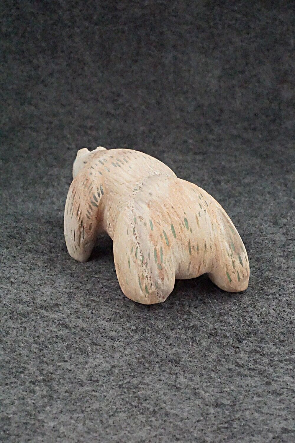 Bear Zuni Fetish Carving - Jeromy Weebothee