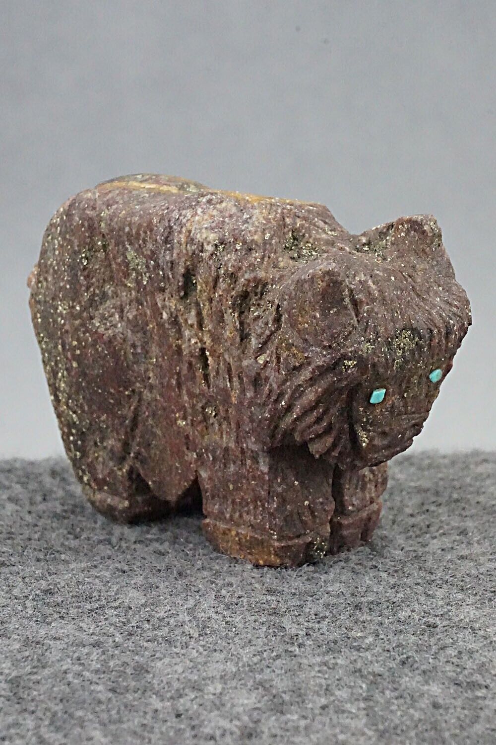 Buffalo Zuni Fetish Carving - Jon Quam