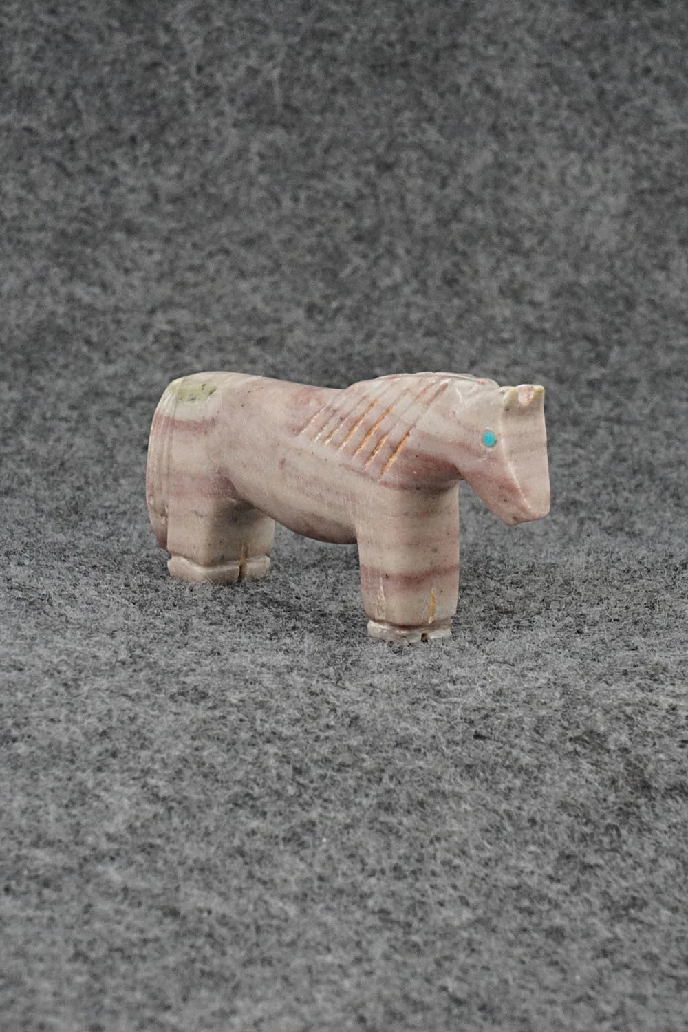 Horse Zuni Fetish Carving - Bryan Yuni