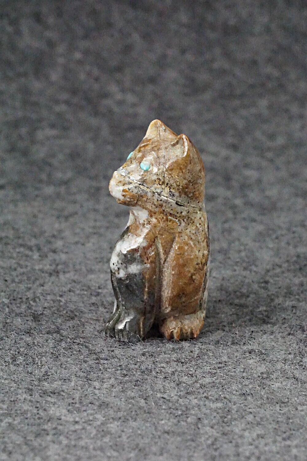 Wolf Zuni Fetish Carving - Jonas Hustito
