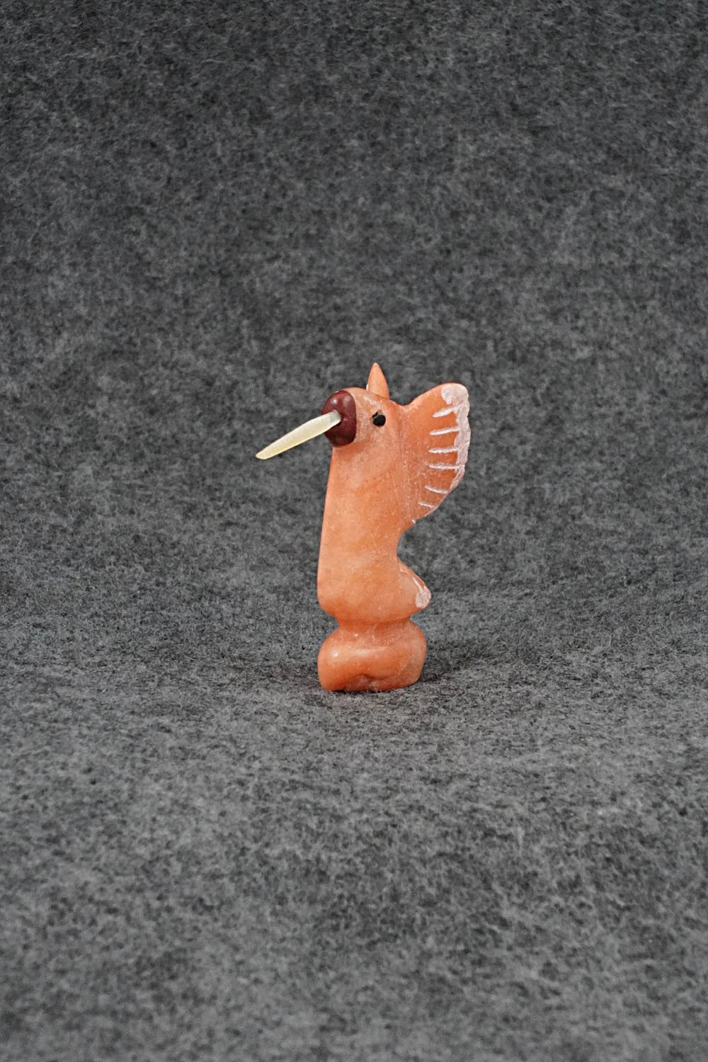 Humming Bird Zuni Fetish Carving - Justin Red Elk