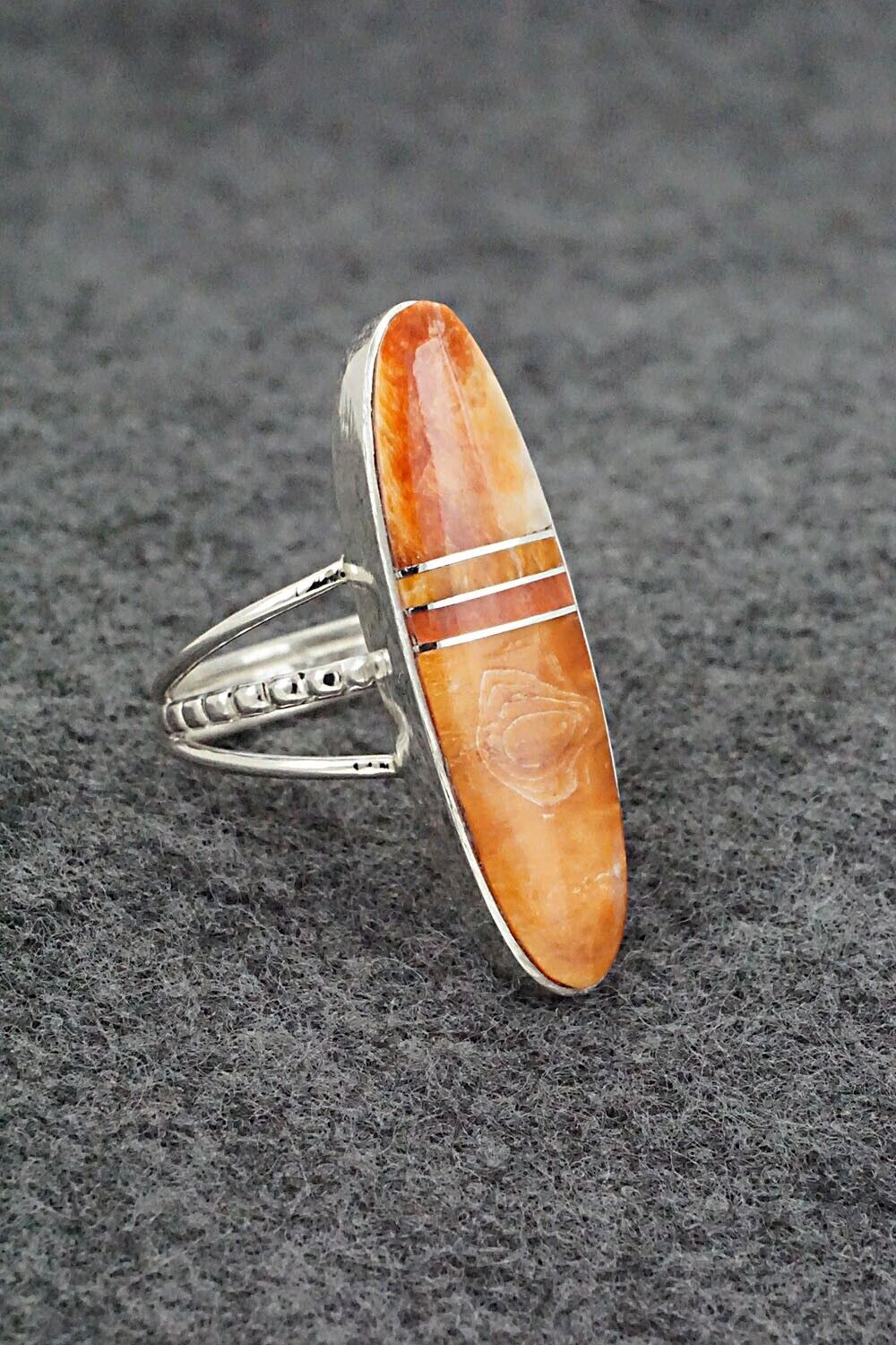 Spiny Oyster & Sterling Silver Ring - Harold Smith - Size 8.25