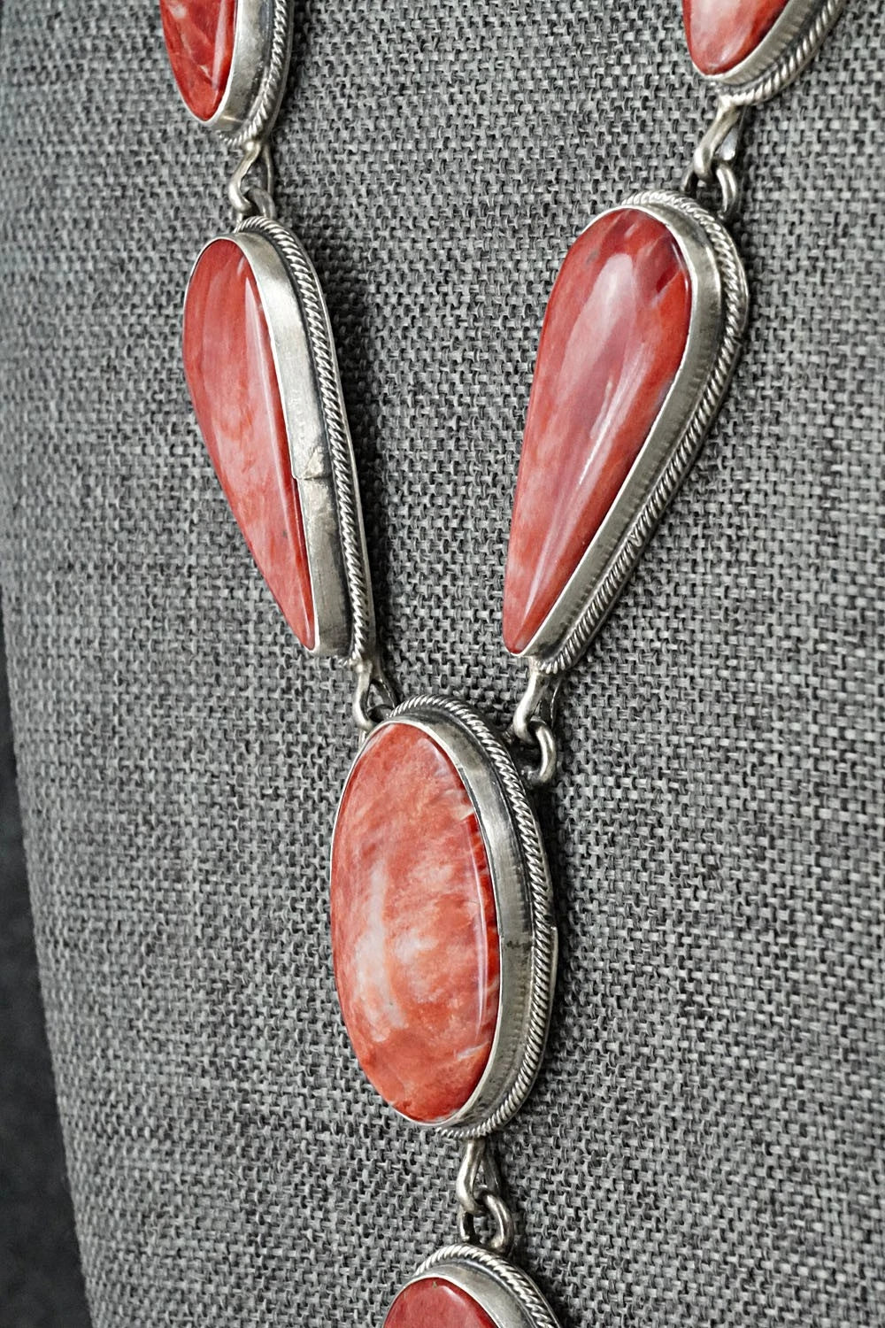 Spiny Oyster & Sterling Silver Necklace and Earrings Set - Paul Livingston