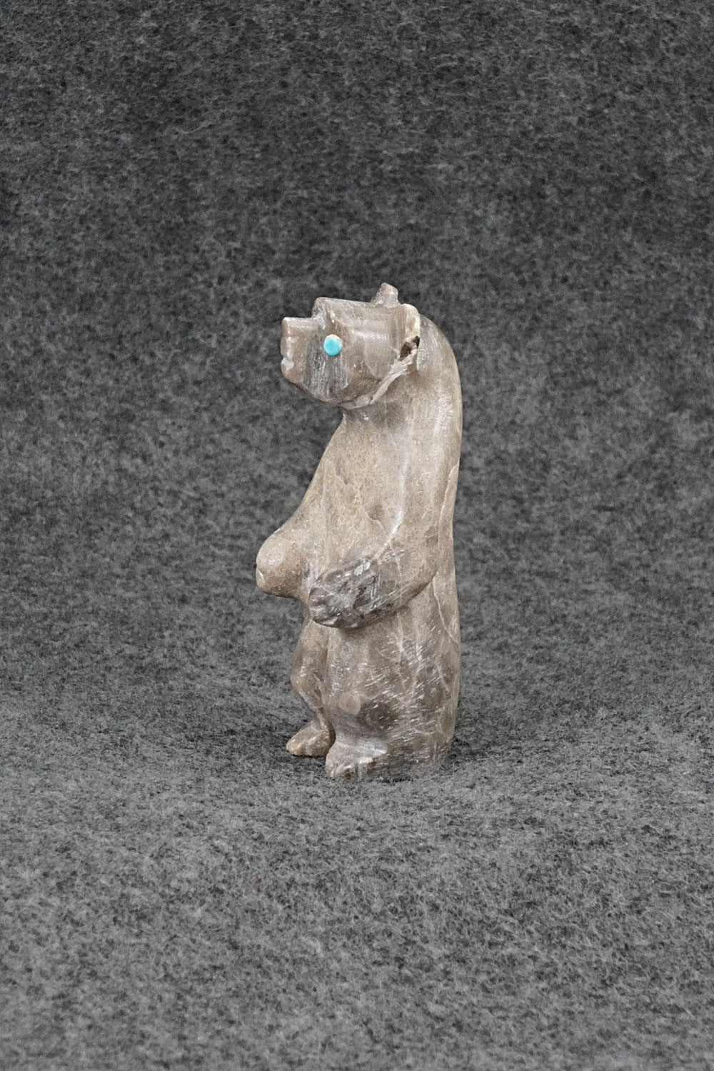 Bear Zuni Fetish Carving - Ronnie Lunasee