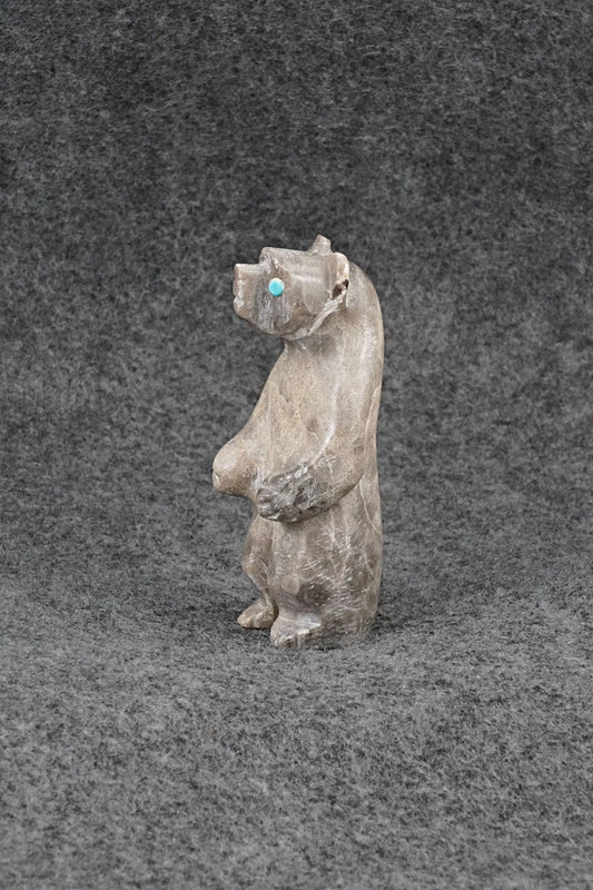 Bear Zuni Fetish Carving - Ronnie Lunasee