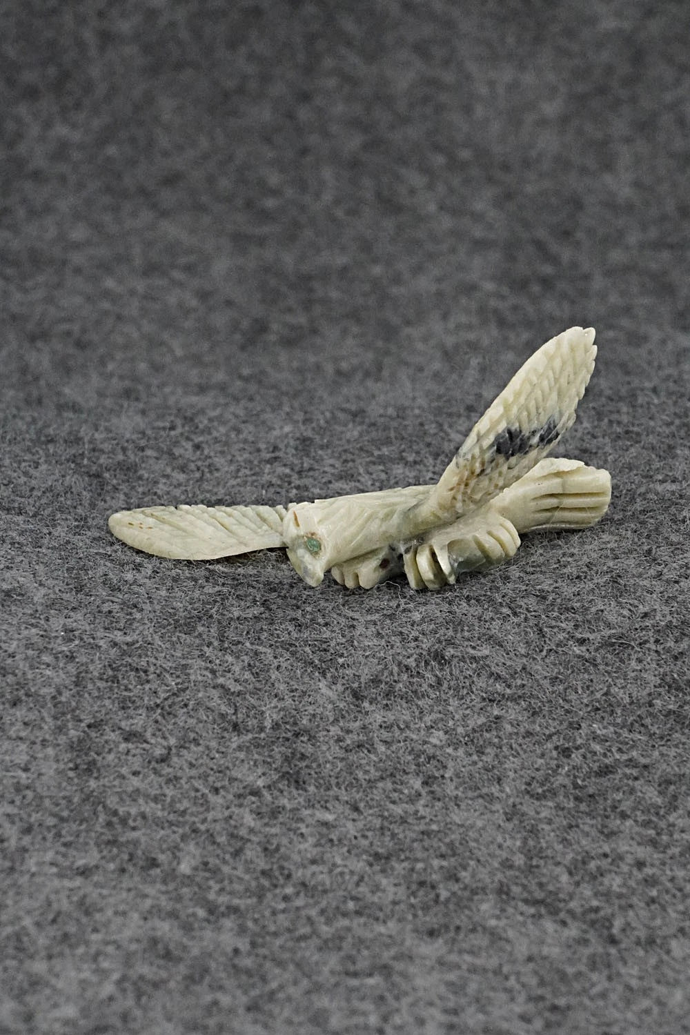 Eagle Zuni Fetish Carving - Cody Cheama