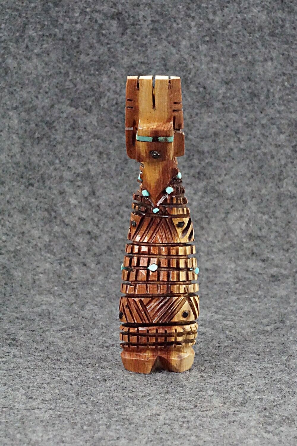 Corn Maiden Zuni Fetish Carving - Carl Etsate