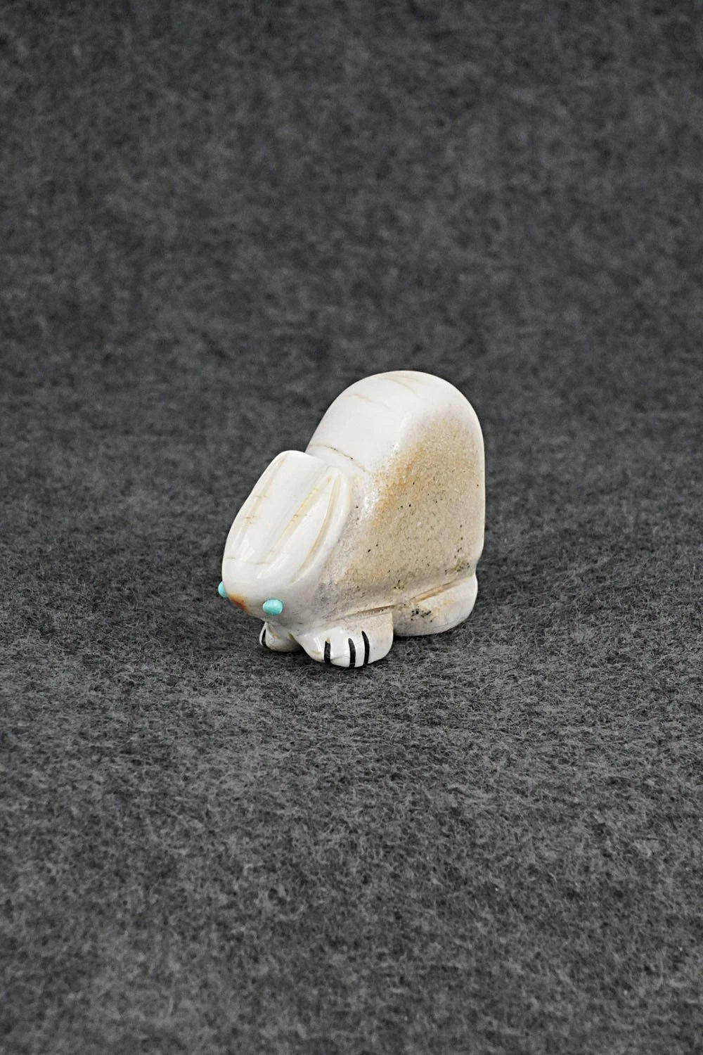 Rabbit Zuni Fetish Carving - Claudia Peina
