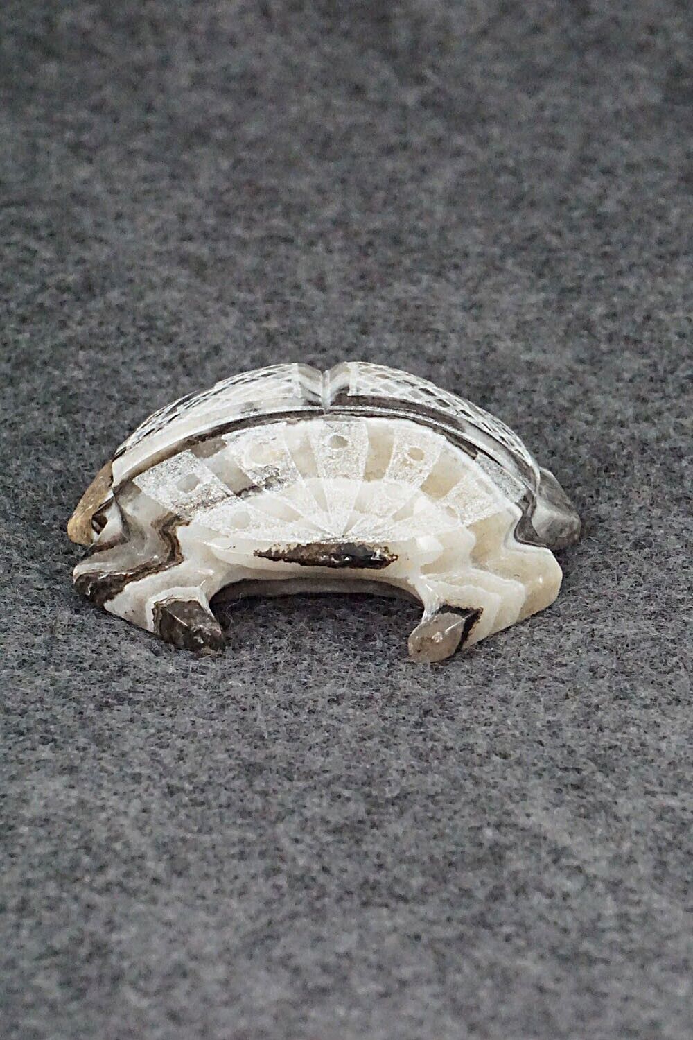 Crab Zuni Fetish Carving - Shannon Calavaza