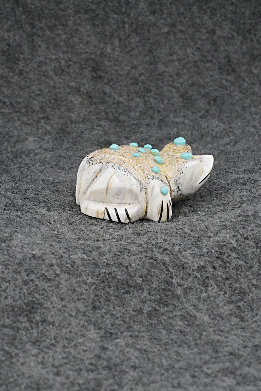 Frog Zuni Fetish Carving - Claudia Peina