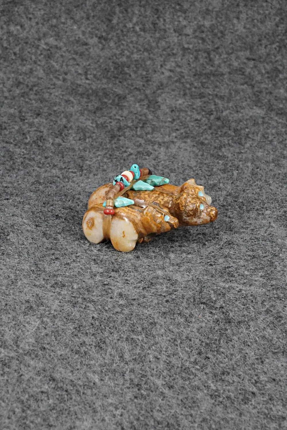 Bear Zuni Fetish Carving - Lorae Lonasee