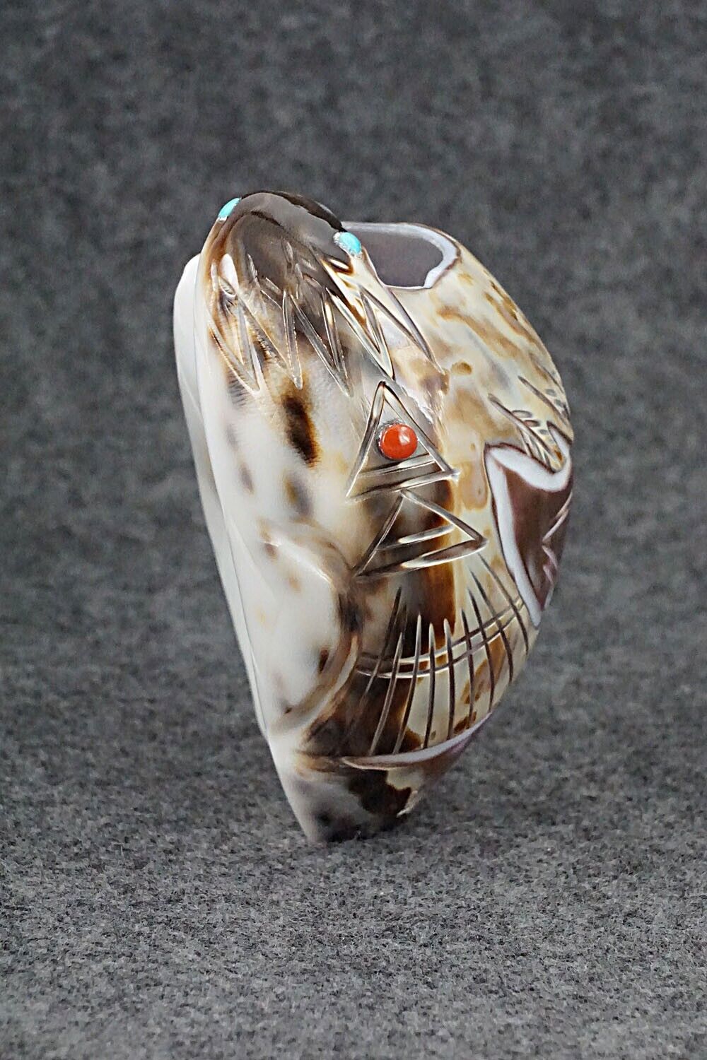 Eagle Zuni Fetish Carving - Daniel Chattin