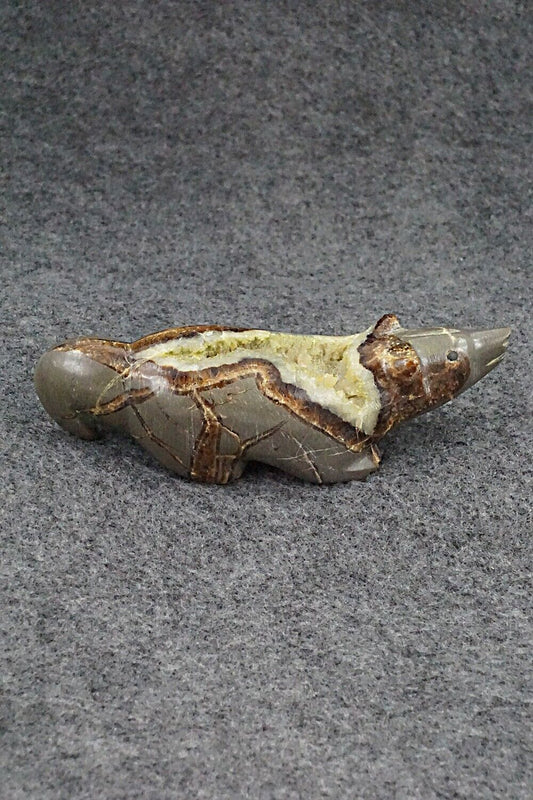 Wolf Fetish Carving - Roy Davis