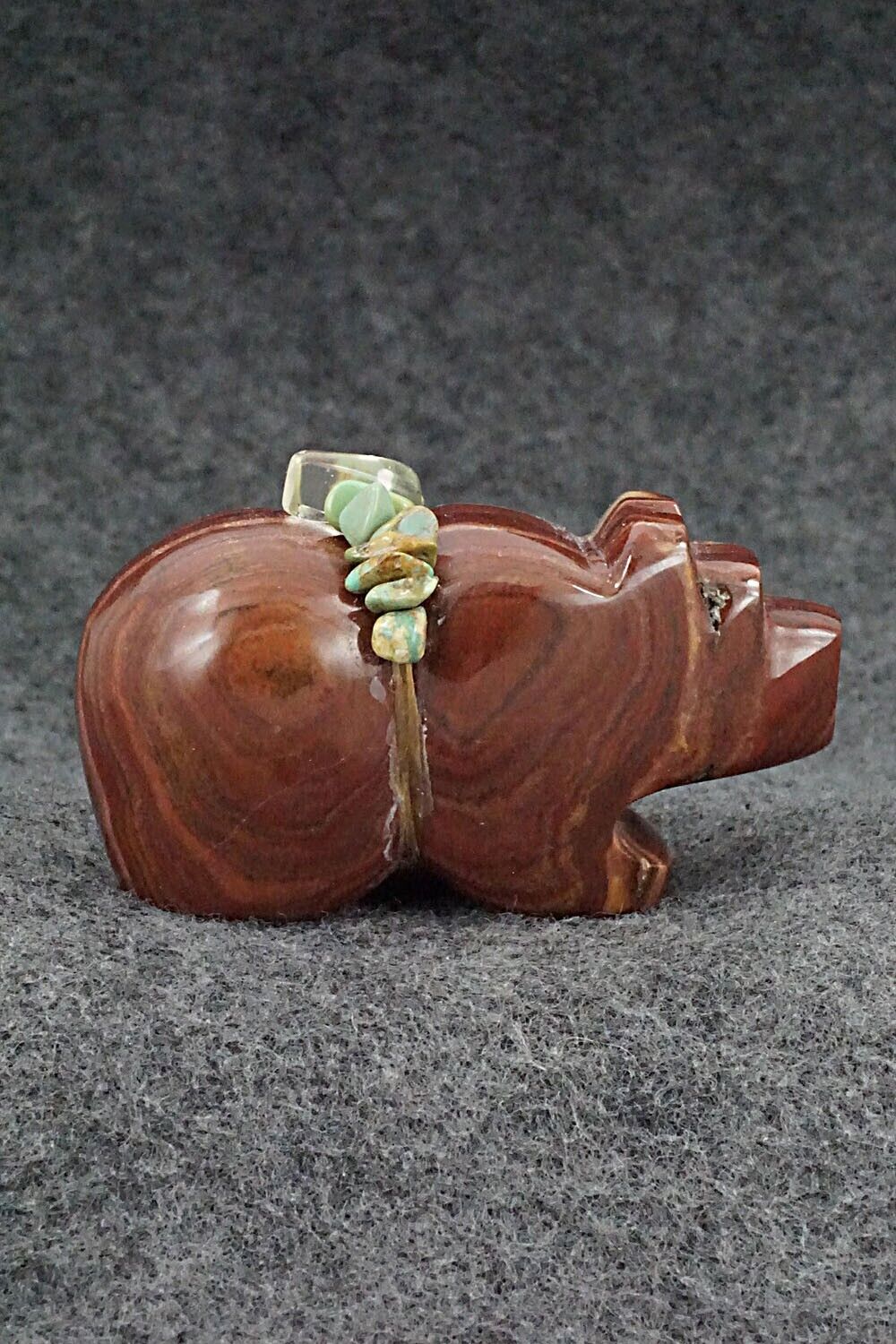 Bear Zuni Fetish Carving - Bernard Laiwakete