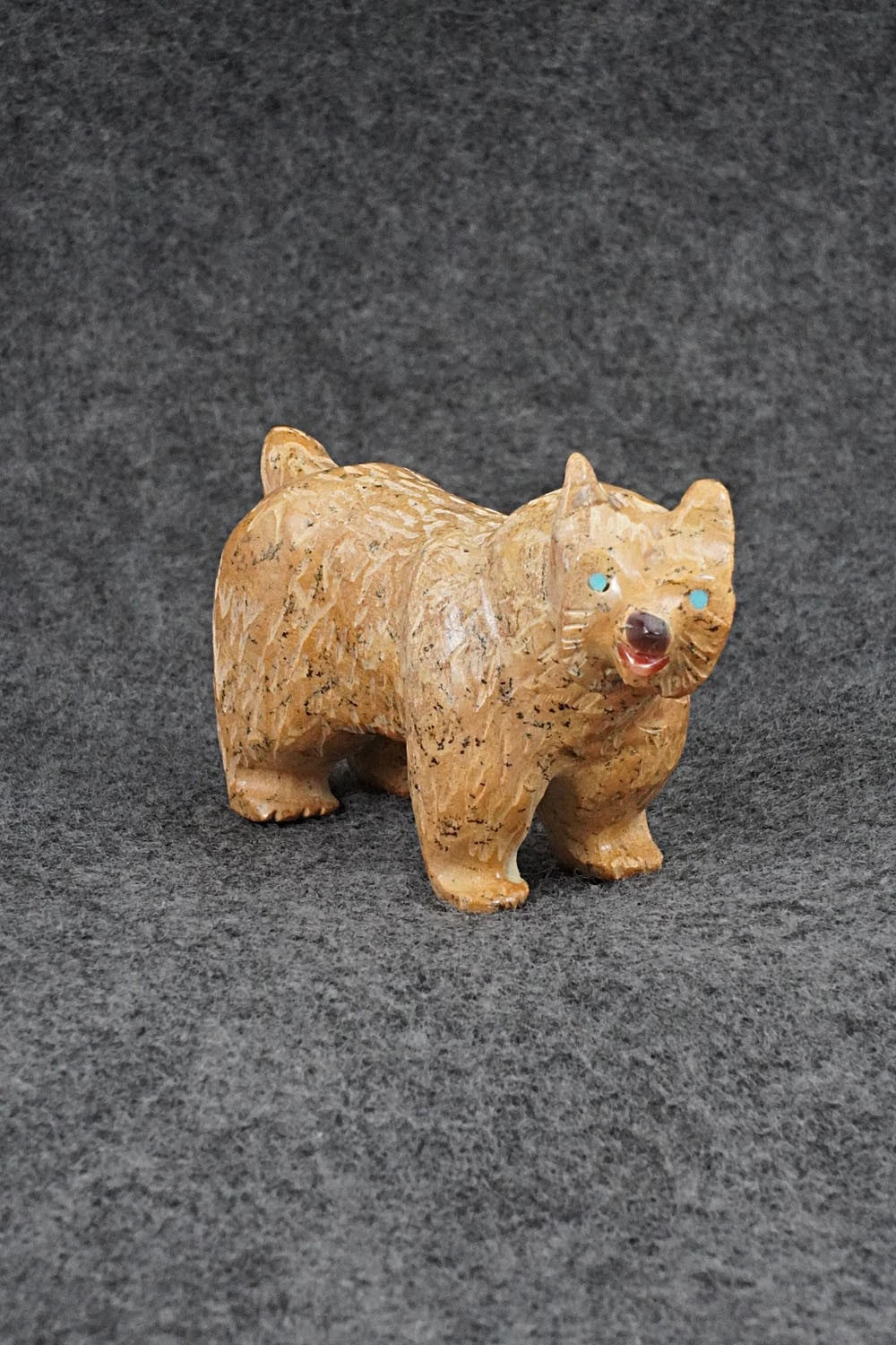 Bobcat Zuni Fetish Carving - Freddie Leekya