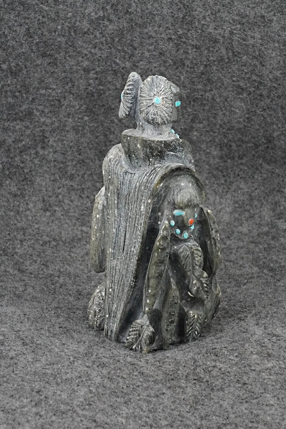 Corn Maiden Zuni Fetish Carving - Derrick Kaamasee