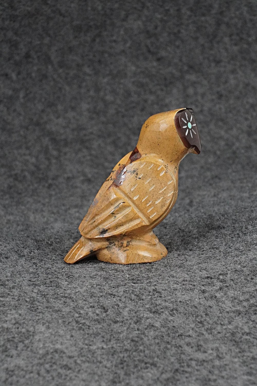 Owl Zuni Fetish Carving - Enrike Leekya