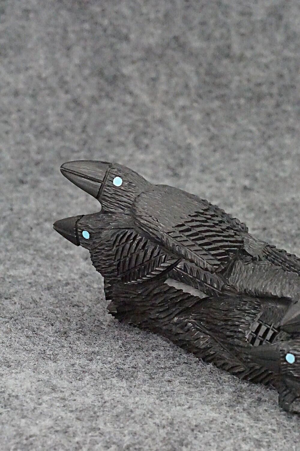 Crows Zuni Fetish Carving - Destry Siutza