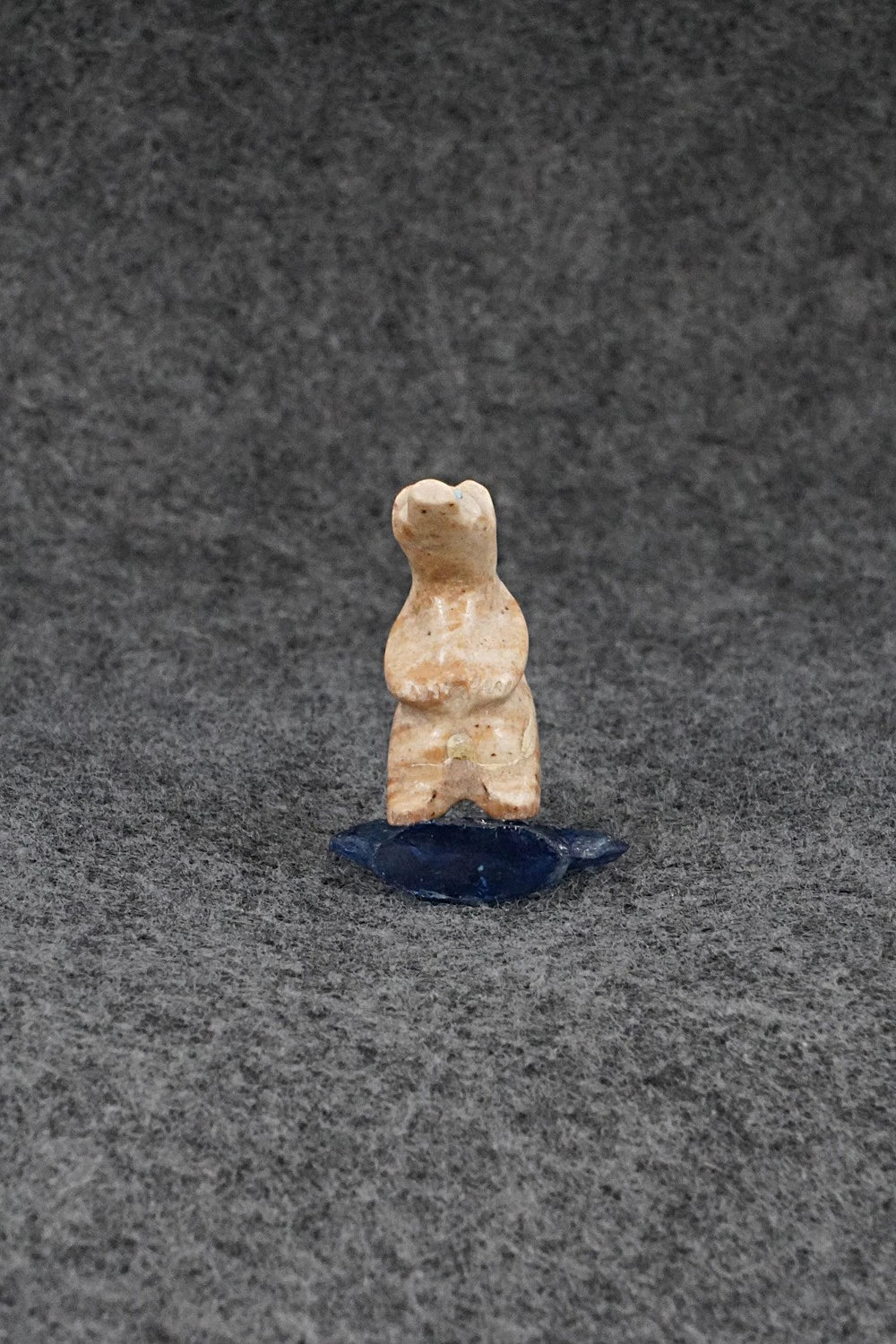 Bear Zuni Fetish Carving - Cletus Natewa