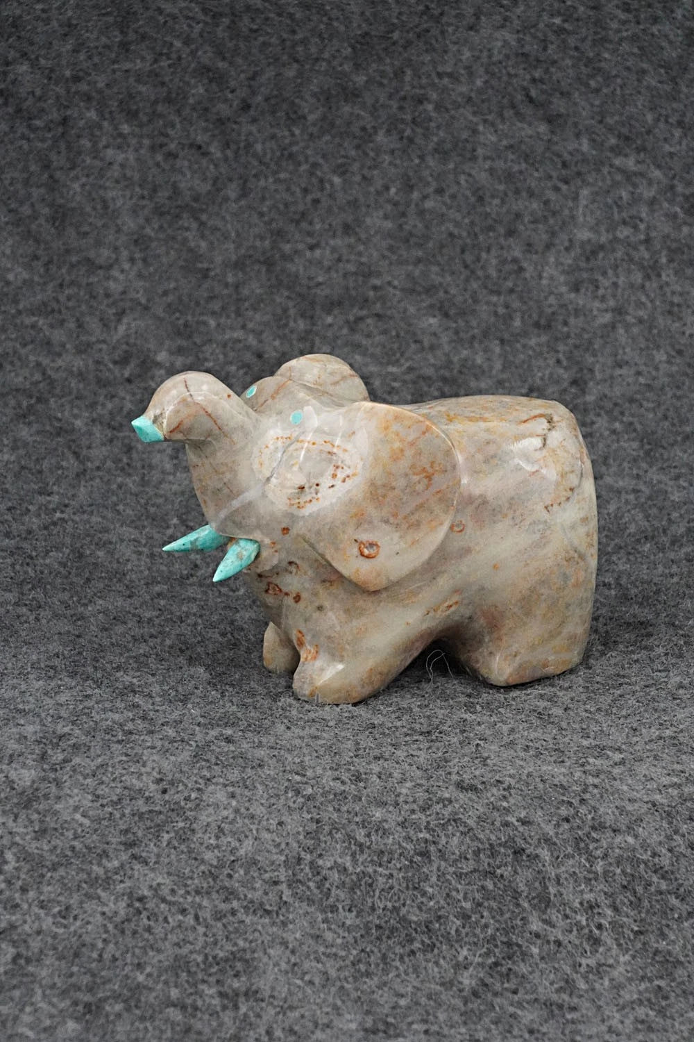 Elephant Zuni Fetish Carving - Enrike Leekya