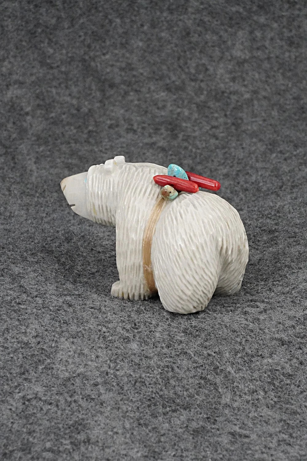 Bear Zuni Fetish Carving - Farlan & Paulette Quam