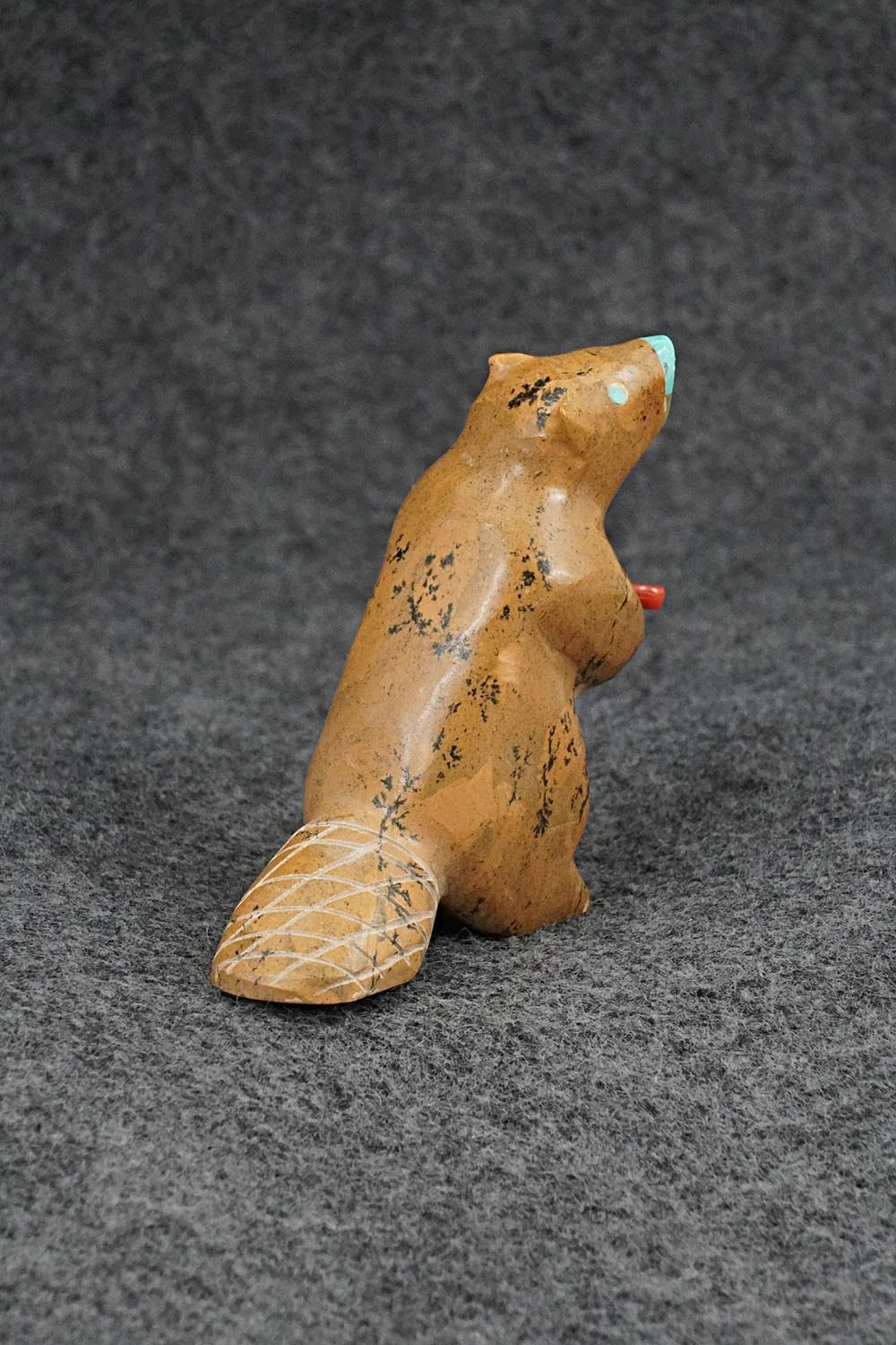 Beaver Zuni Fetish Carving - Enrike Leekya