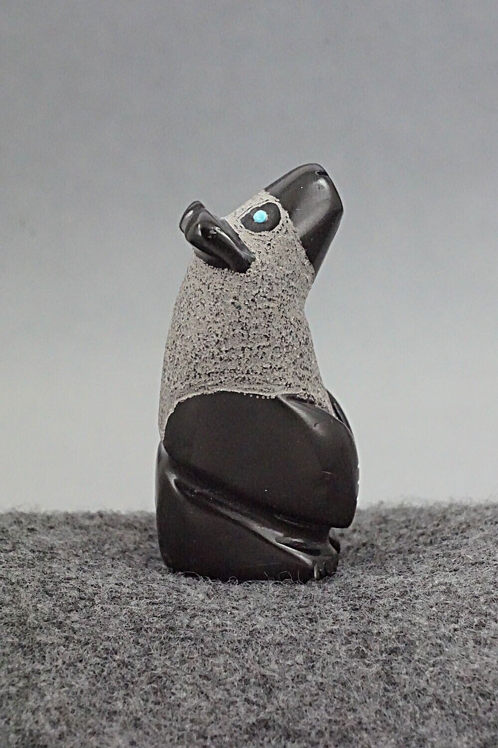 Bear Zuni Fetish Carving - Reynold Lunasee
