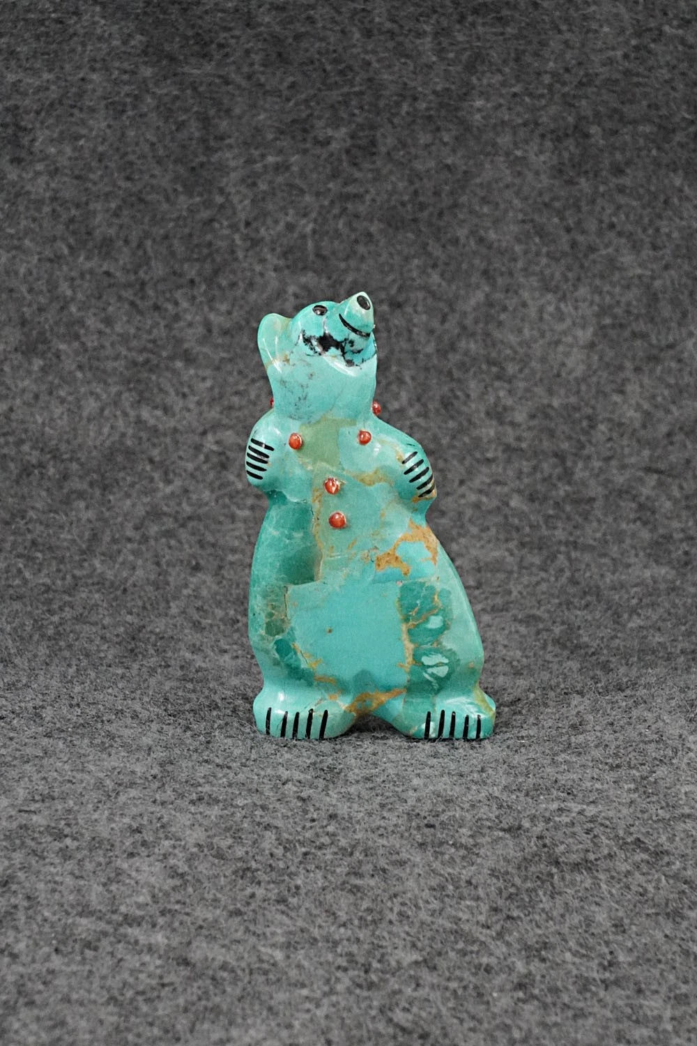 Bear Zuni Fetish Carving - Claudia Peina