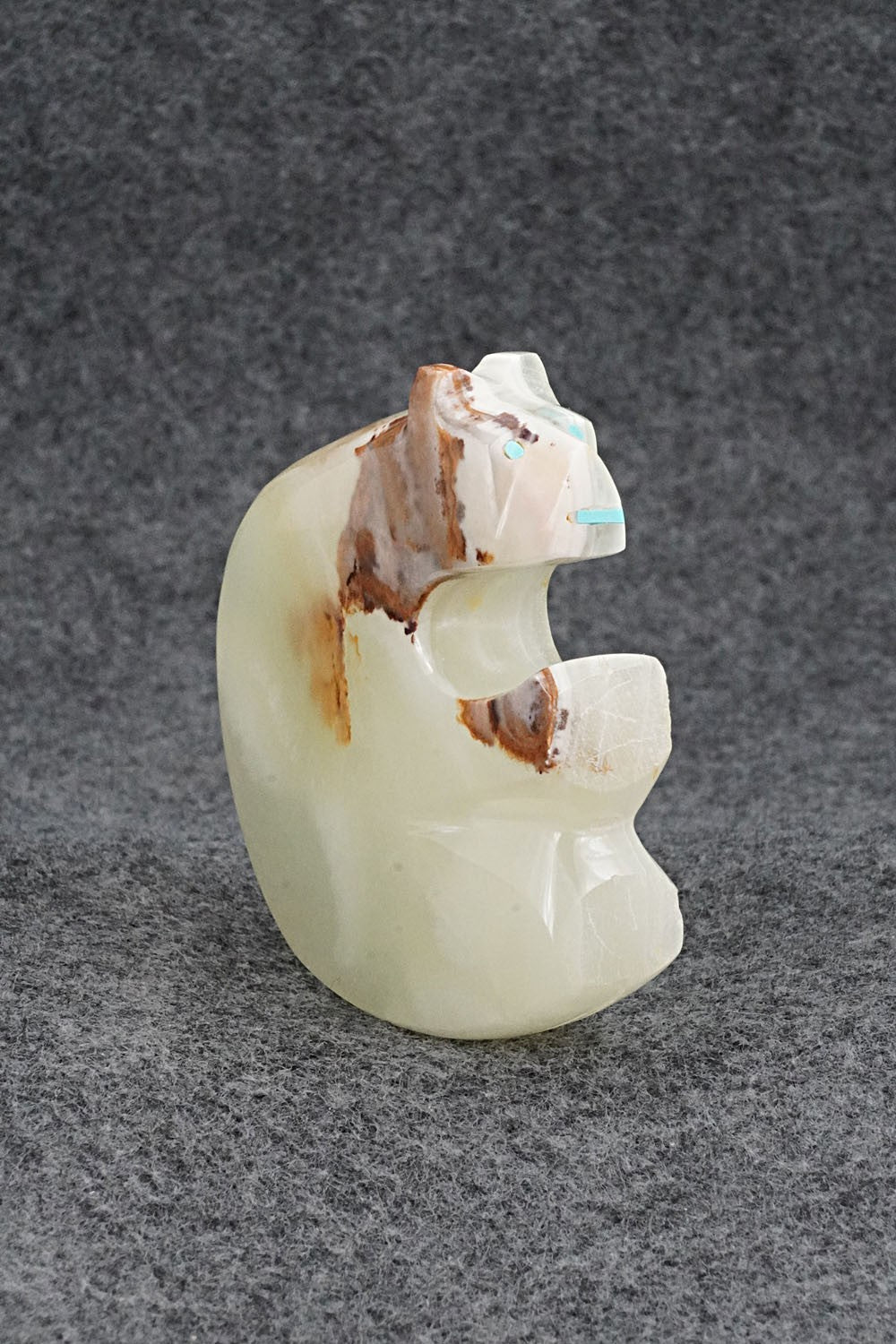 Bear Zuni Fetish Carving - Kenric Laiwakete