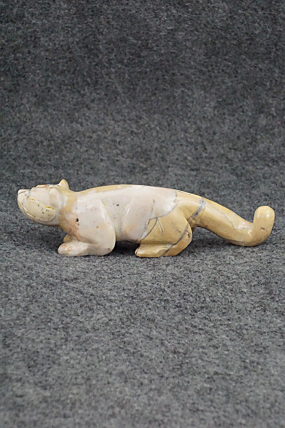 Mountain Lion Zuni Fetish Carving - Nelson Yatsatte
