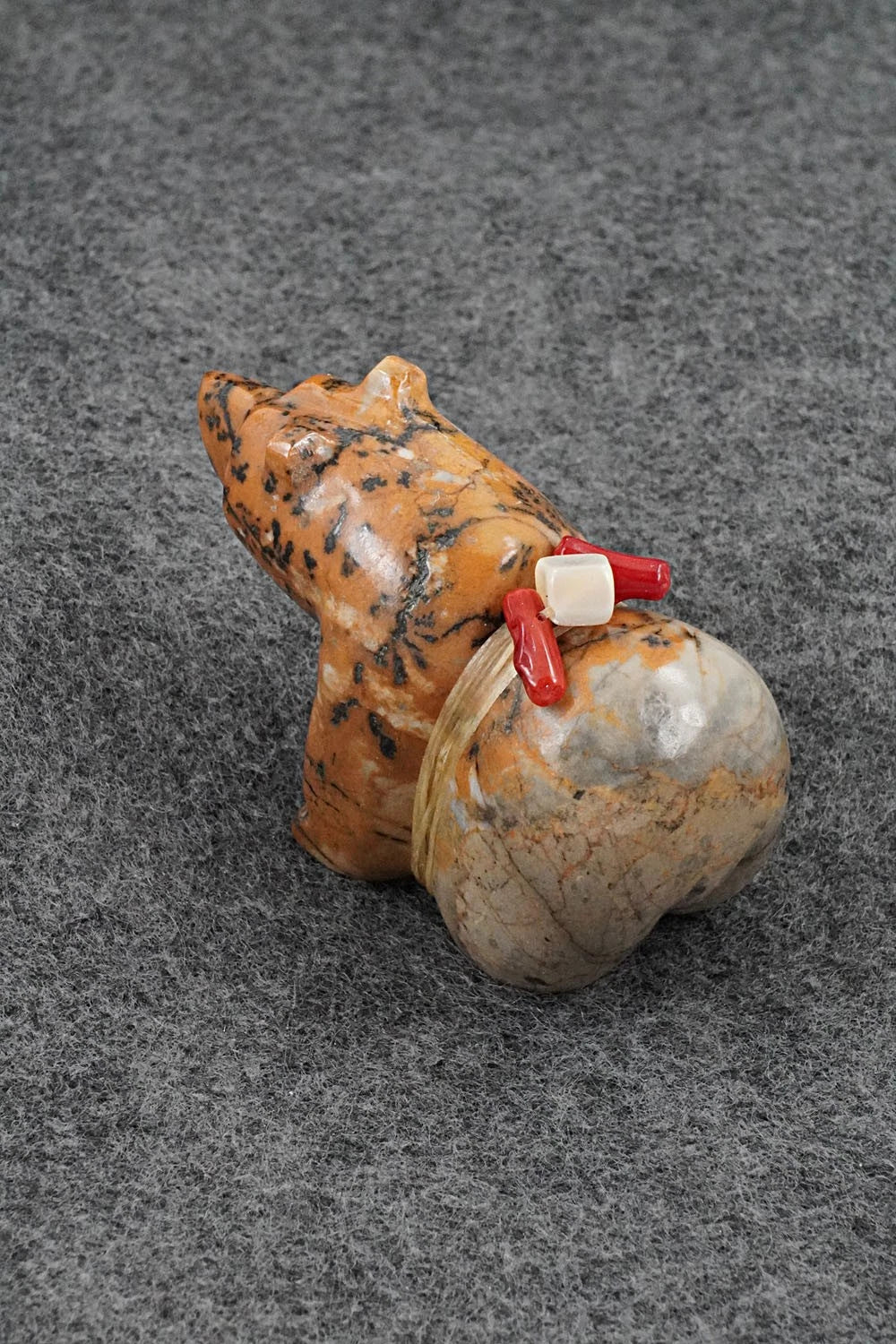 Bear Zuni Fetish Carving - Farlan & Paulette Quam